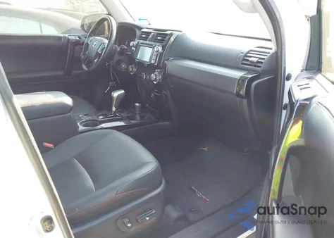 2017 Toyota 4Runner Trd Pro z USA, uszkodzony, nr VIN JTEBU5JR8H5421966